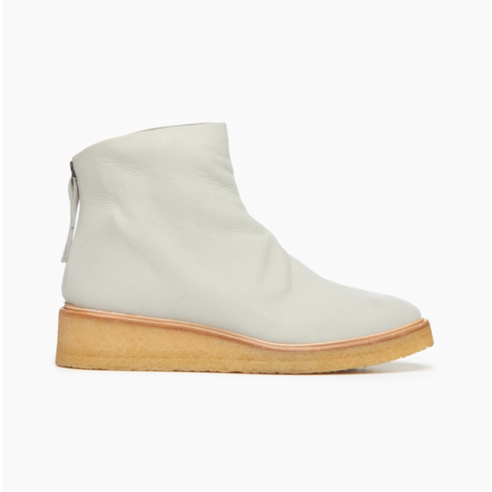 Coclico Cream Ankle Boots